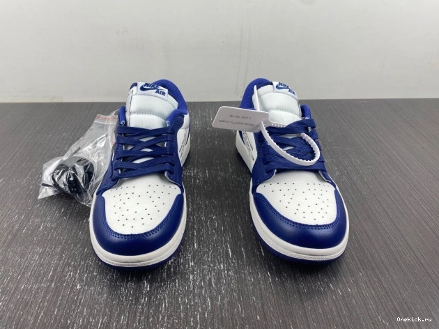 One Kick X CUSTOM TRAVIS X AIR DM7890-101 OFF-WHITE JORDAN SCOTT 1 0806